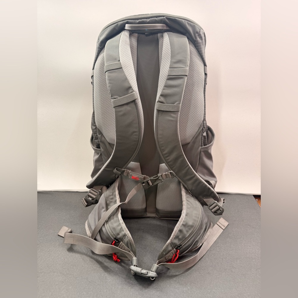 EUC REI Co-Op Trail Hydro 30 Backpack - Picture 7 of 10